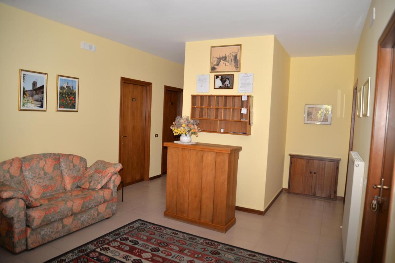 Camere Tiziana Ассизи Экстерьер фото